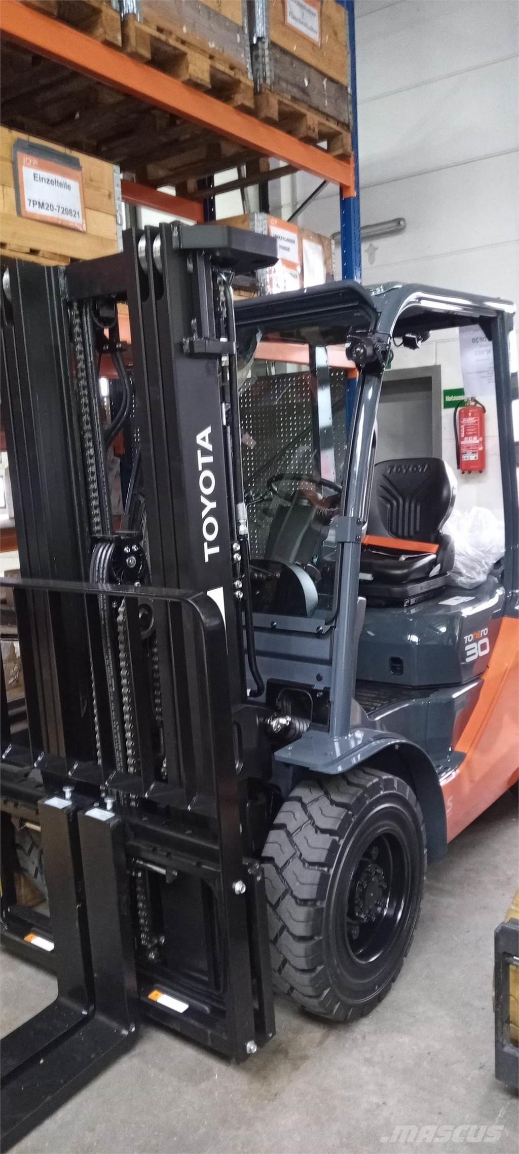 Toyota 52-8FDF30 Dieselmotviktstruckar