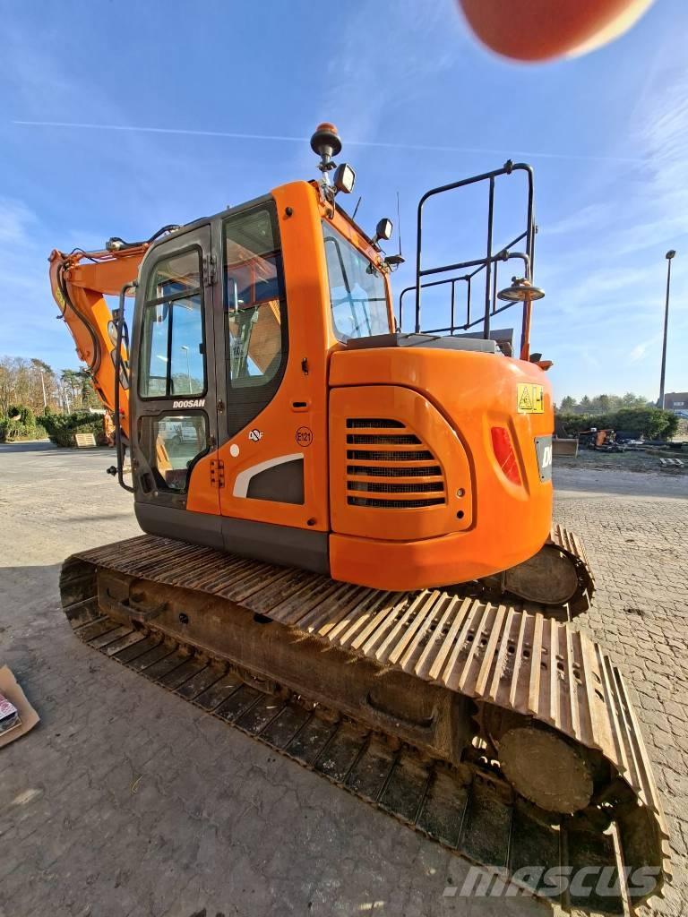 Doosan DX 140 LCR Bandgrävare