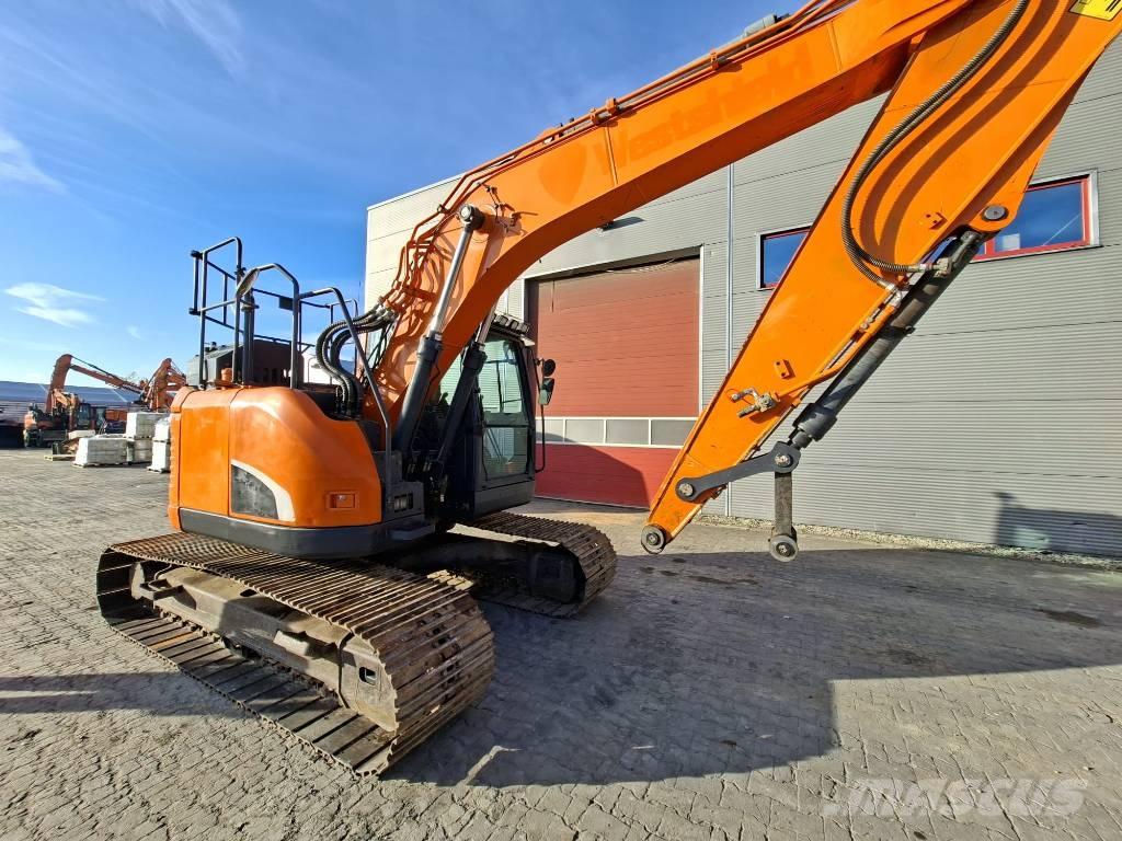 Doosan DX 140 LCR Bandgrävare