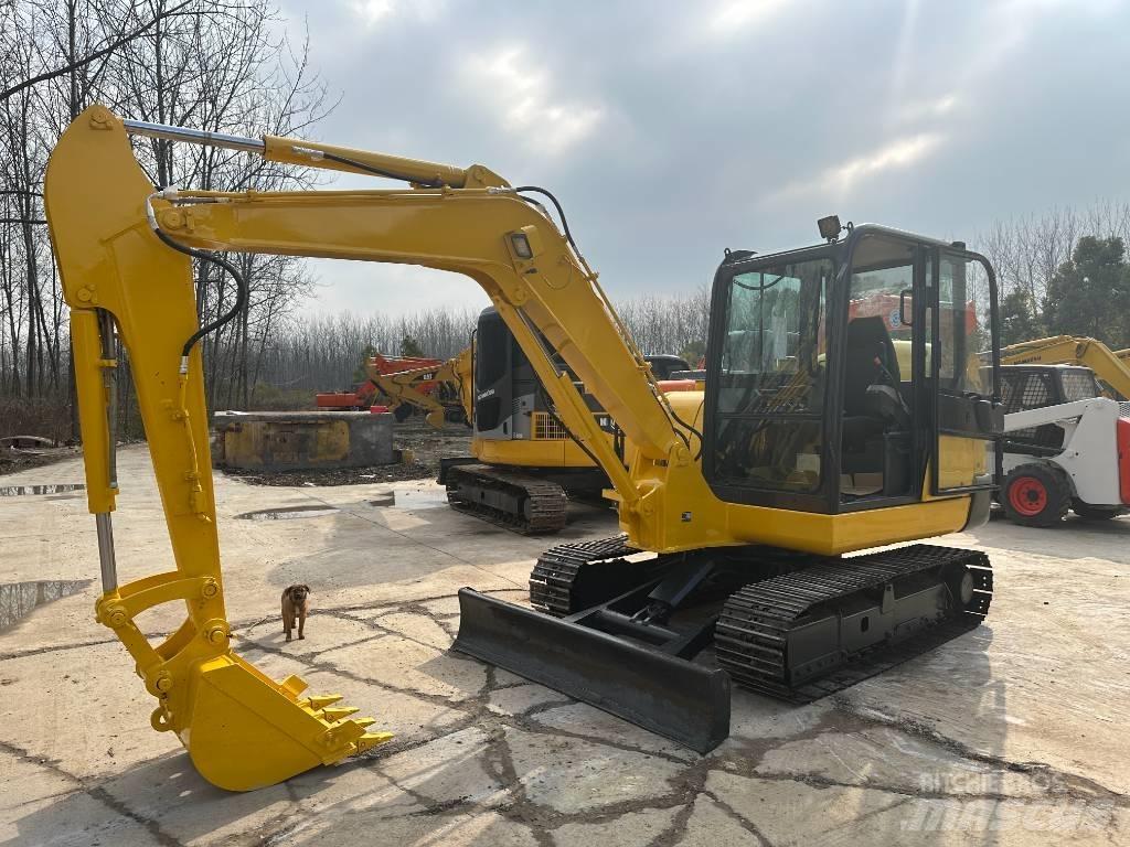 Komatsu PC56 Bandgrävare