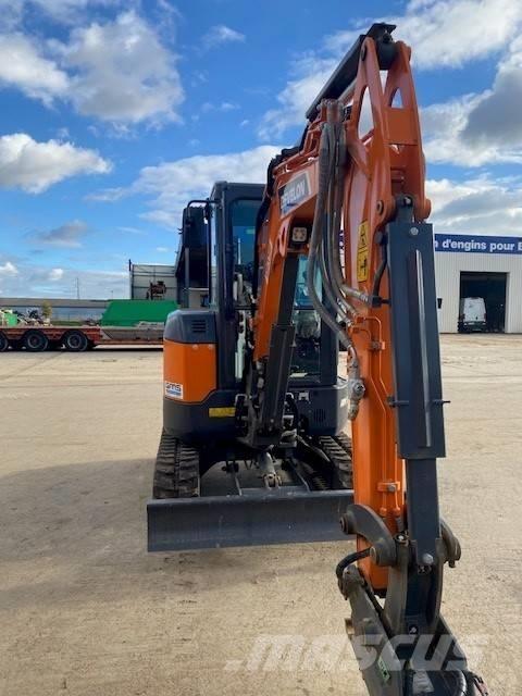 Develon DX 27 Z-7 Minigrävare < 7t