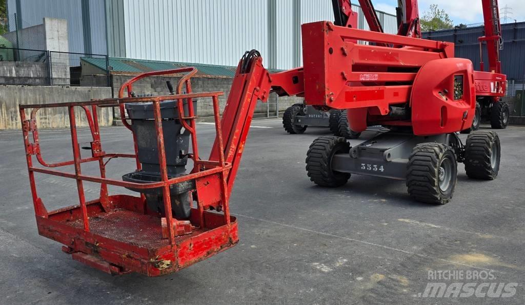 JLG 450 AJ II Bomliftar