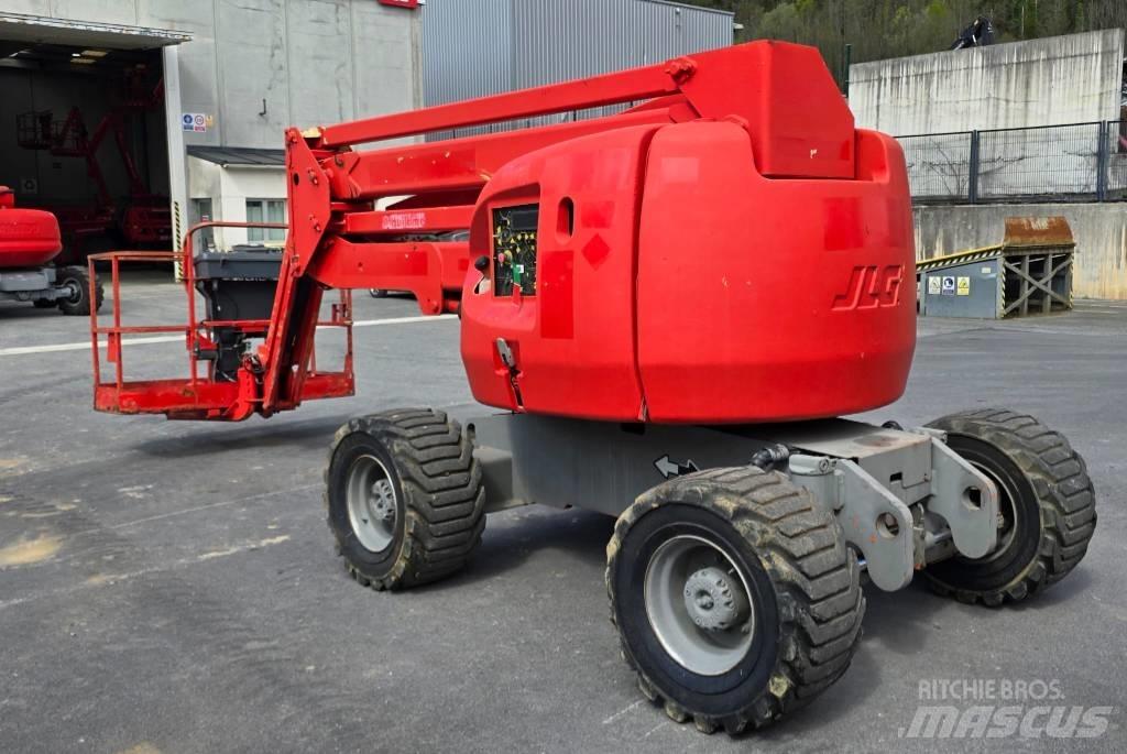 JLG 450 AJ II Bomliftar