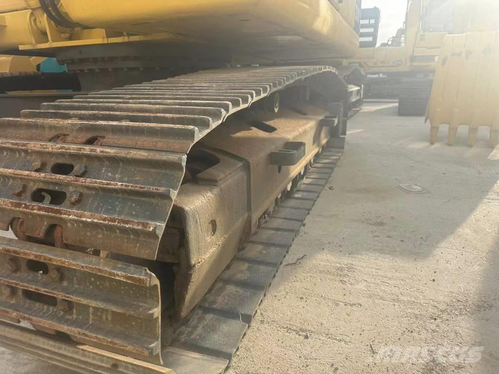 Komatsu PC 200 LC-7 Bandgrävare
