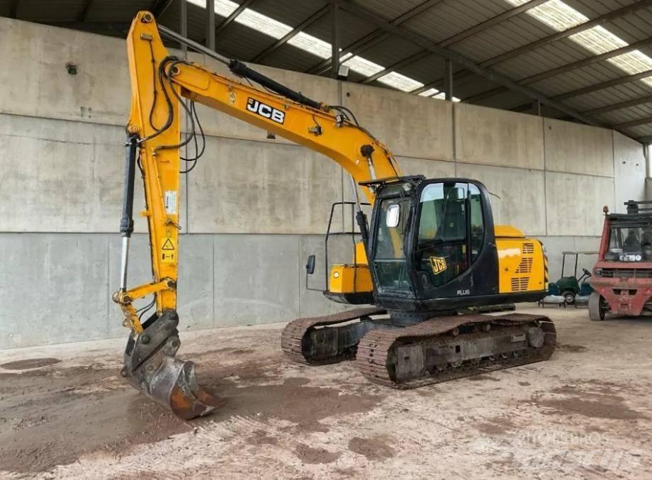JCB JS 130 LC Bandgrävare