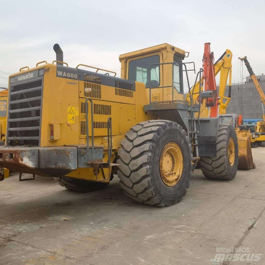 Komatsu WA 600-6 Hjullastare
