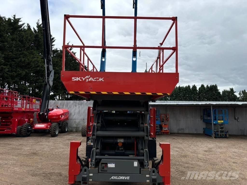 SkyJack SJ 9664 RT Saxliftar