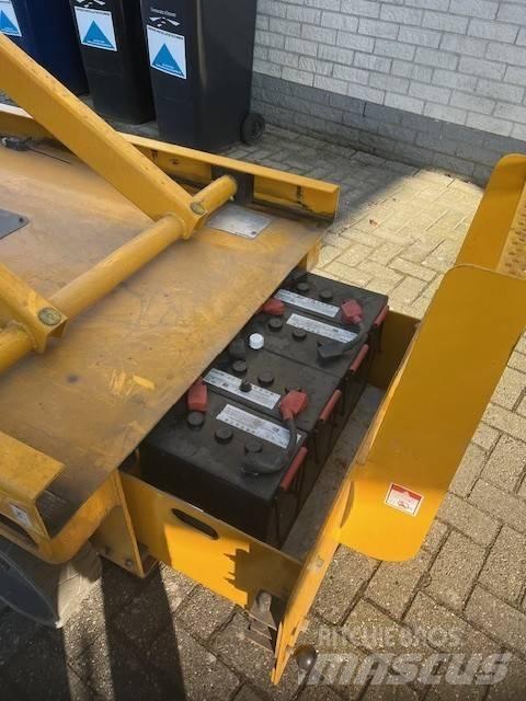 Haulotte Compact 12 Saxliftar