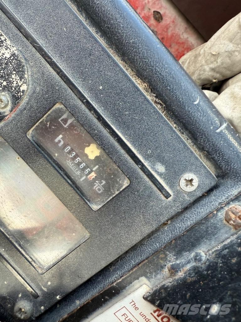 Manitou BT 420 Teleskoplastare