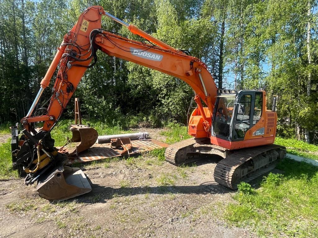 Doosan 235 LCR Bandgrävare
