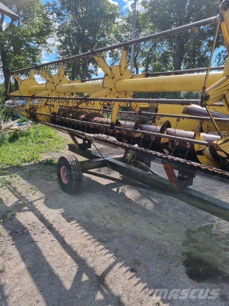 New Holland 8070, 20” Skördetröskor