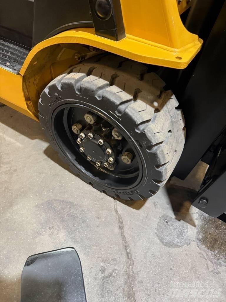 CAT 2C 6000 Övriga motviktstruckar