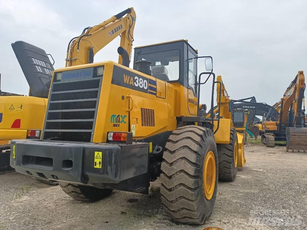Komatsu WA 380 Hjullastare