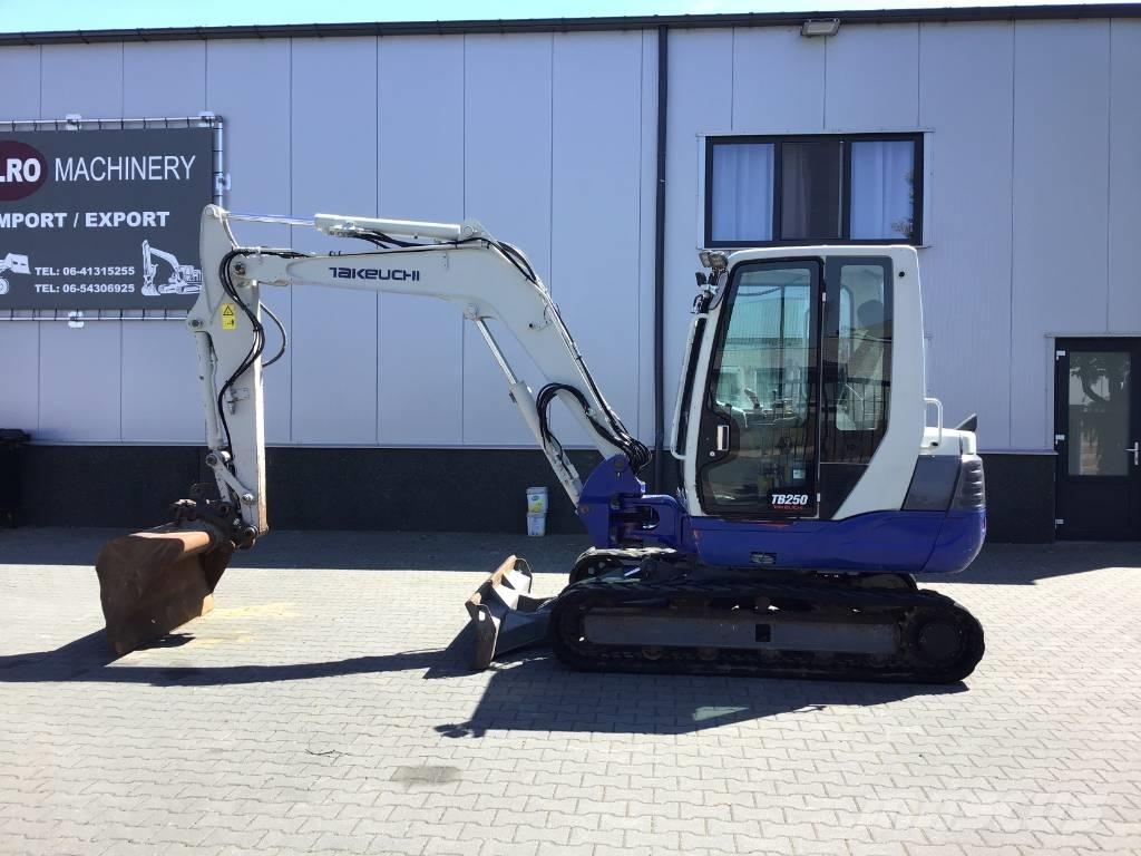 Takeuchi TB 250 Minigrävare < 7t