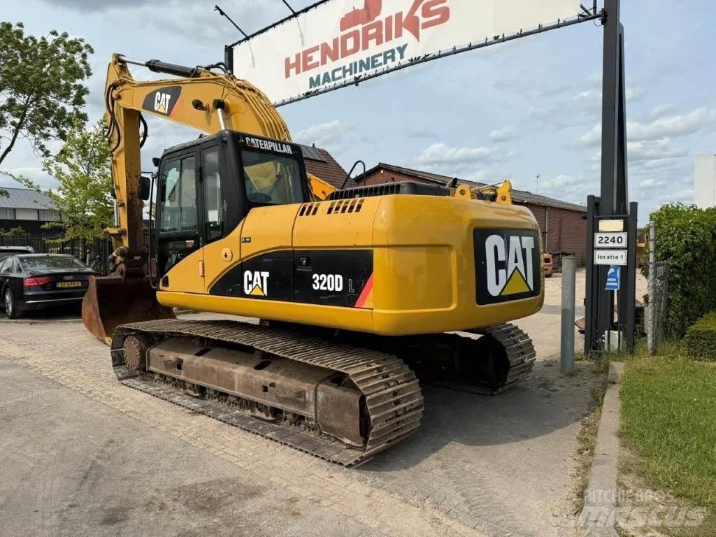 CAT 320DL Bandgrävare
