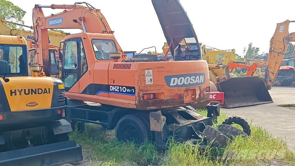 Doosan DH 210 W-7 Hjulgrävare