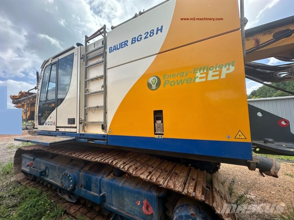 Bauer BG 28 H Tunga borr