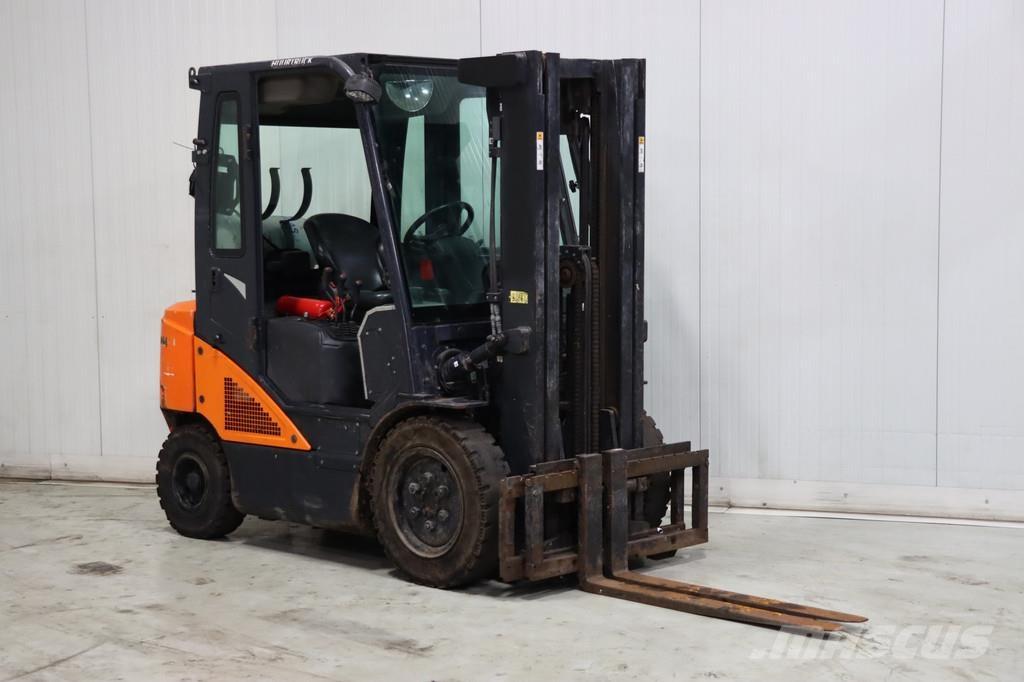 Doosan G25N-7 Gasolmotviktstruckar