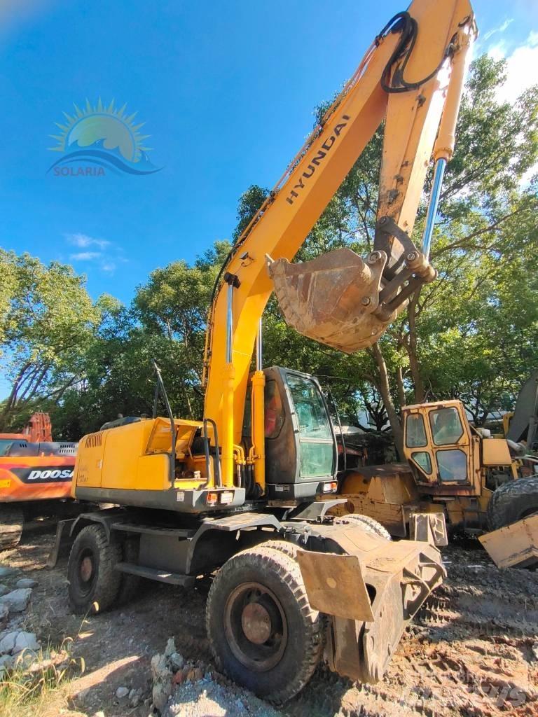Hyundai R210W-7 Hjulgrävare