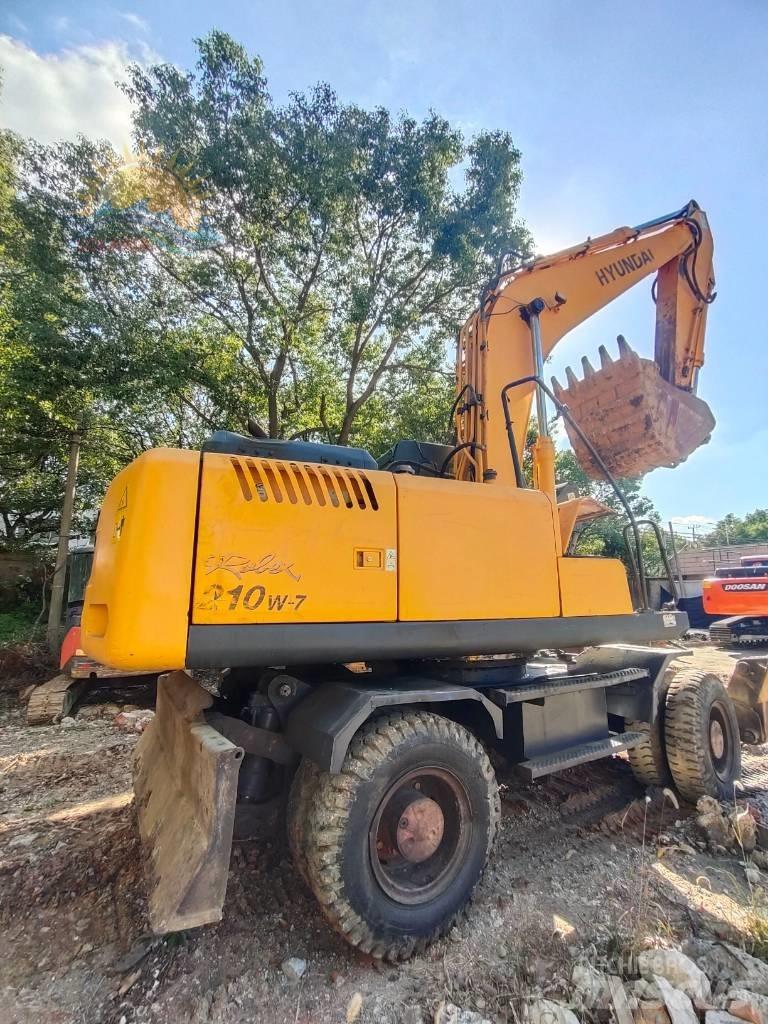 Hyundai R210W-7 Hjulgrävare
