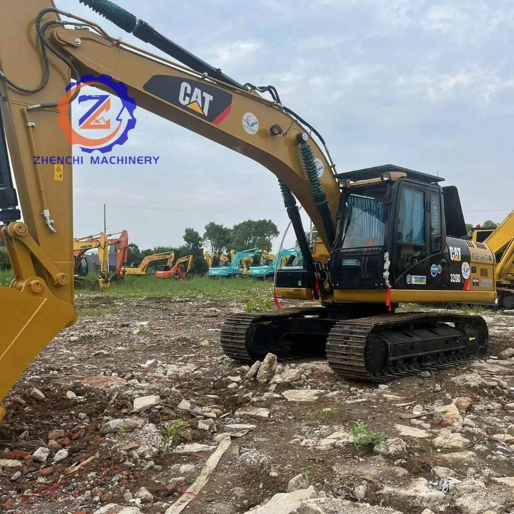 CAT 320 D2 Bandgrävare