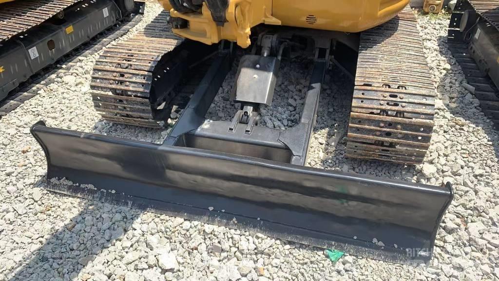 CAT 304 CR Bandgrävare