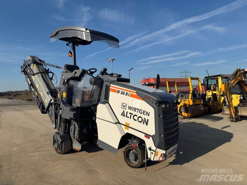 Wirtgen W 50 RI Asfaltskallfräsmaskiner