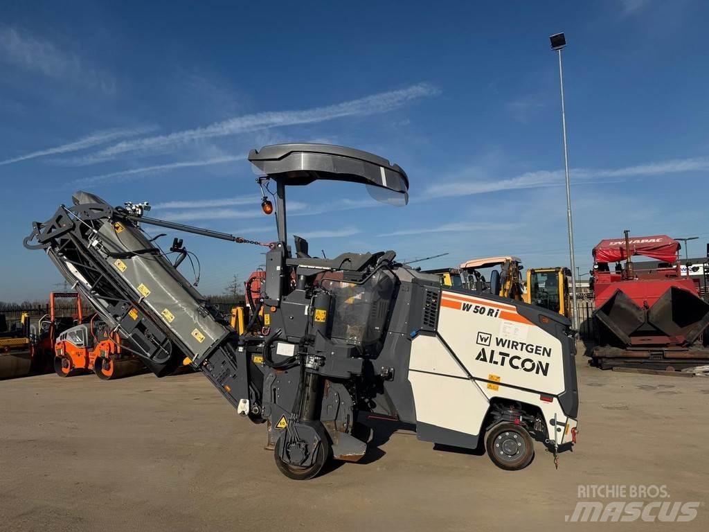 Wirtgen W 50 RI Asfaltskallfräsmaskiner