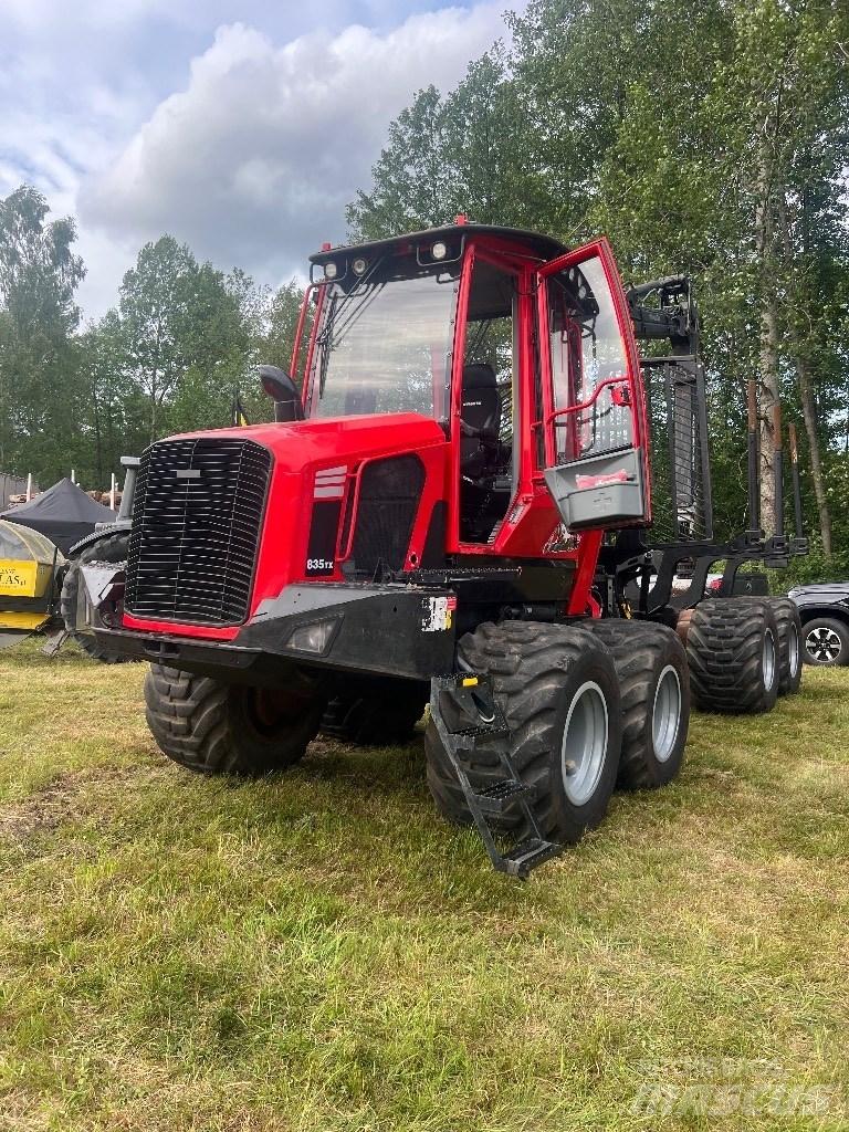 Komatsu 835 Skotare