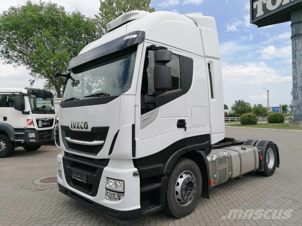 Iveco AS440ST/P Dragbilar