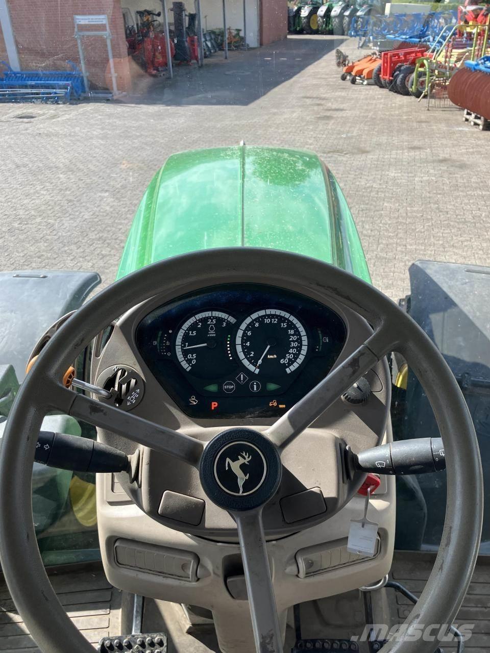 John Deere 6215R Traktorer