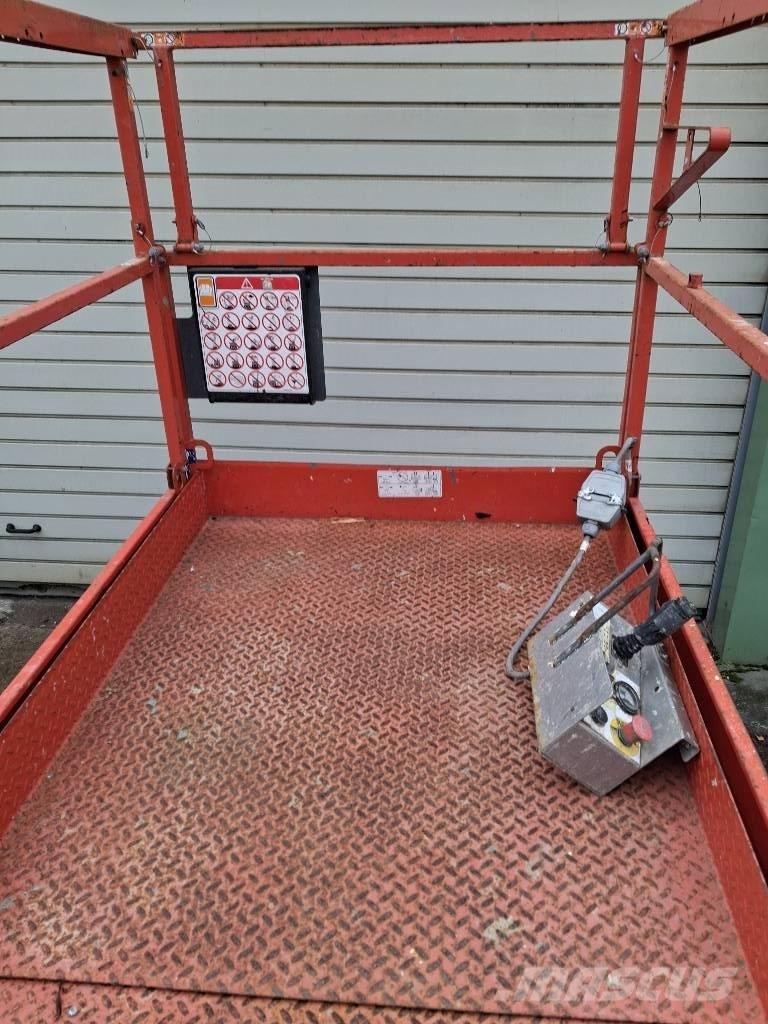 SkyJack SJ III 4632 Saxliftar