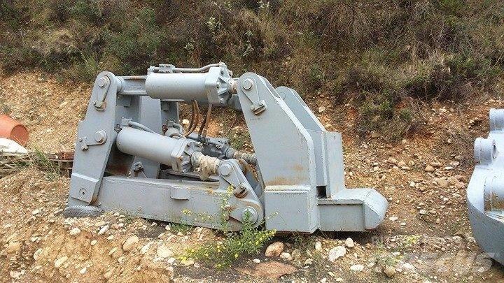 CAT SS RIPPER D9H Asfaltsskärare