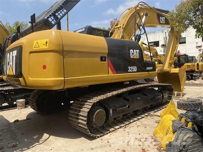 CAT 325 D Bandgrävare