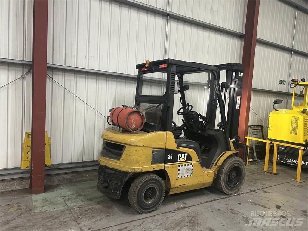 CAT GP35NT Gasolmotviktstruckar