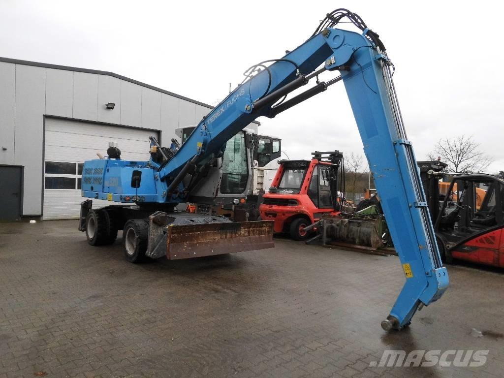 Fuchs MHL 320 Avfalls / industri hantering