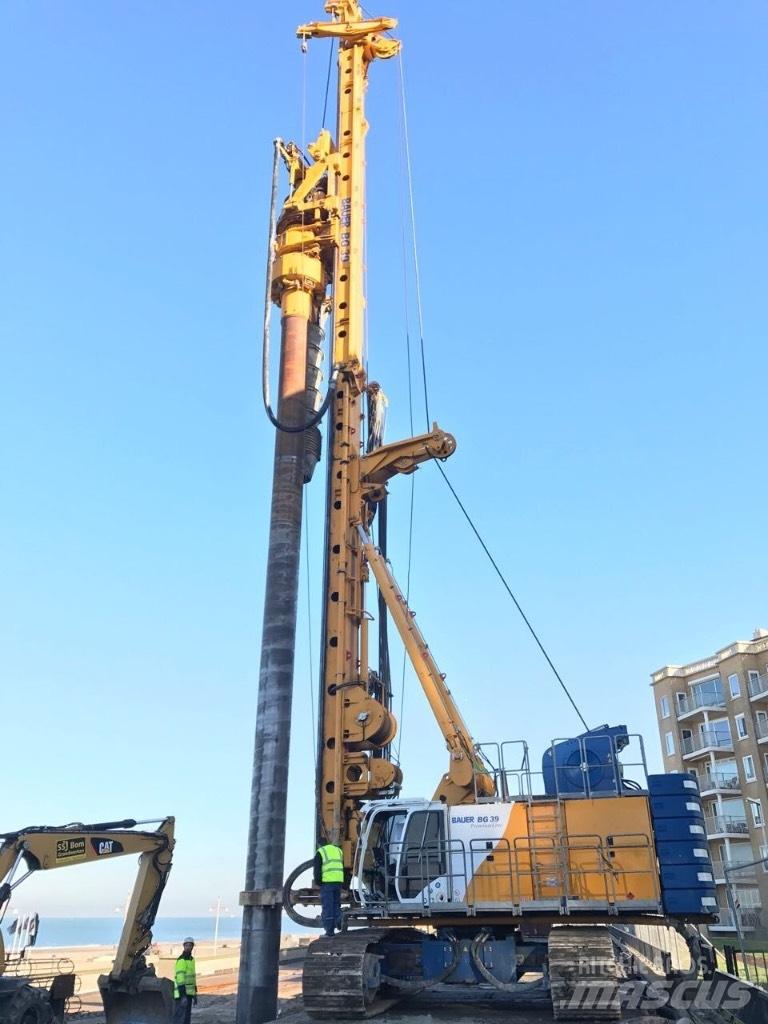Bauer BG 39 V Tunga borr