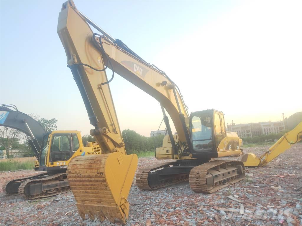 CAT 325C Bandgrävare
