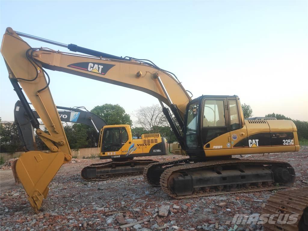 CAT 325C Bandgrävare