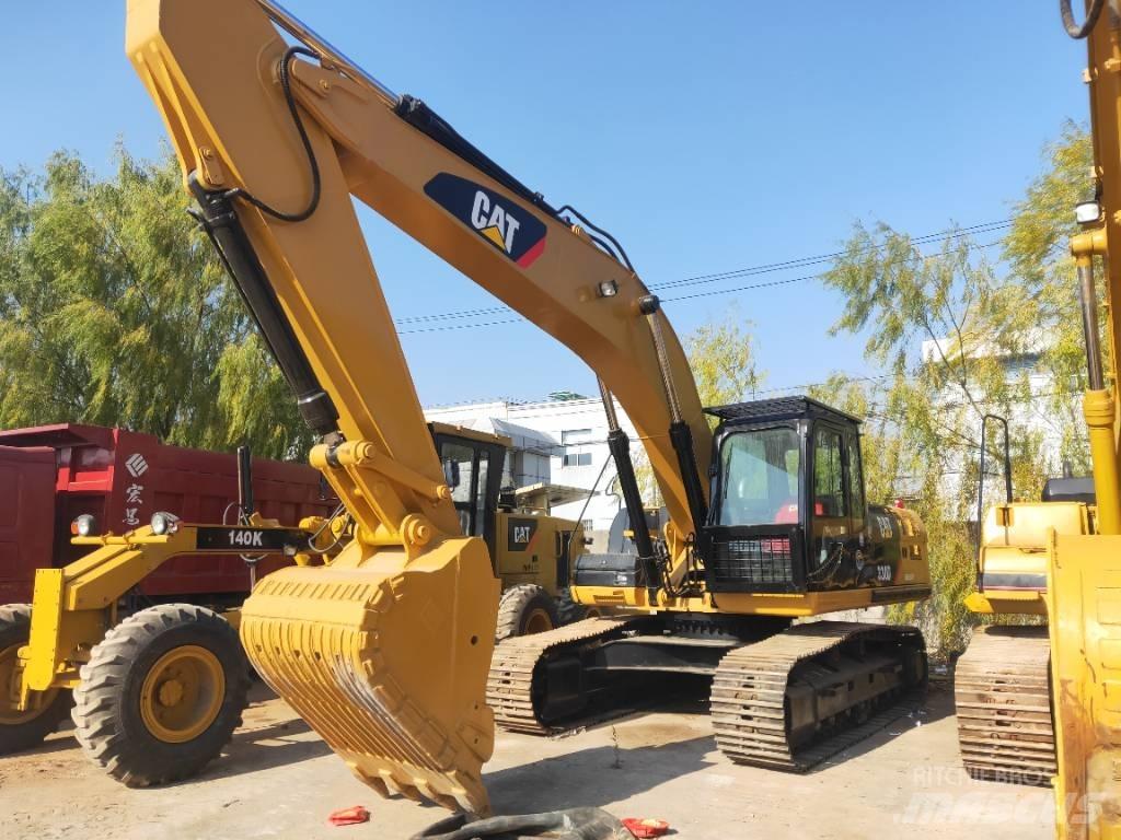 CAT 330 D Bandgrävare
