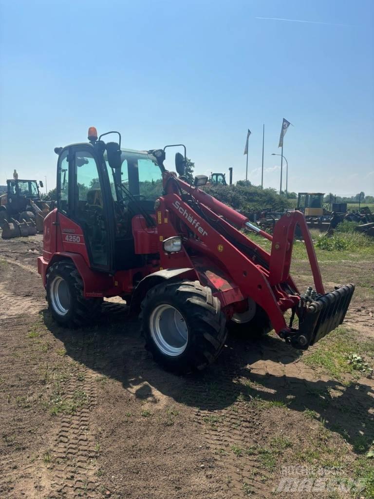 Schäffer 4250 Minilastare
