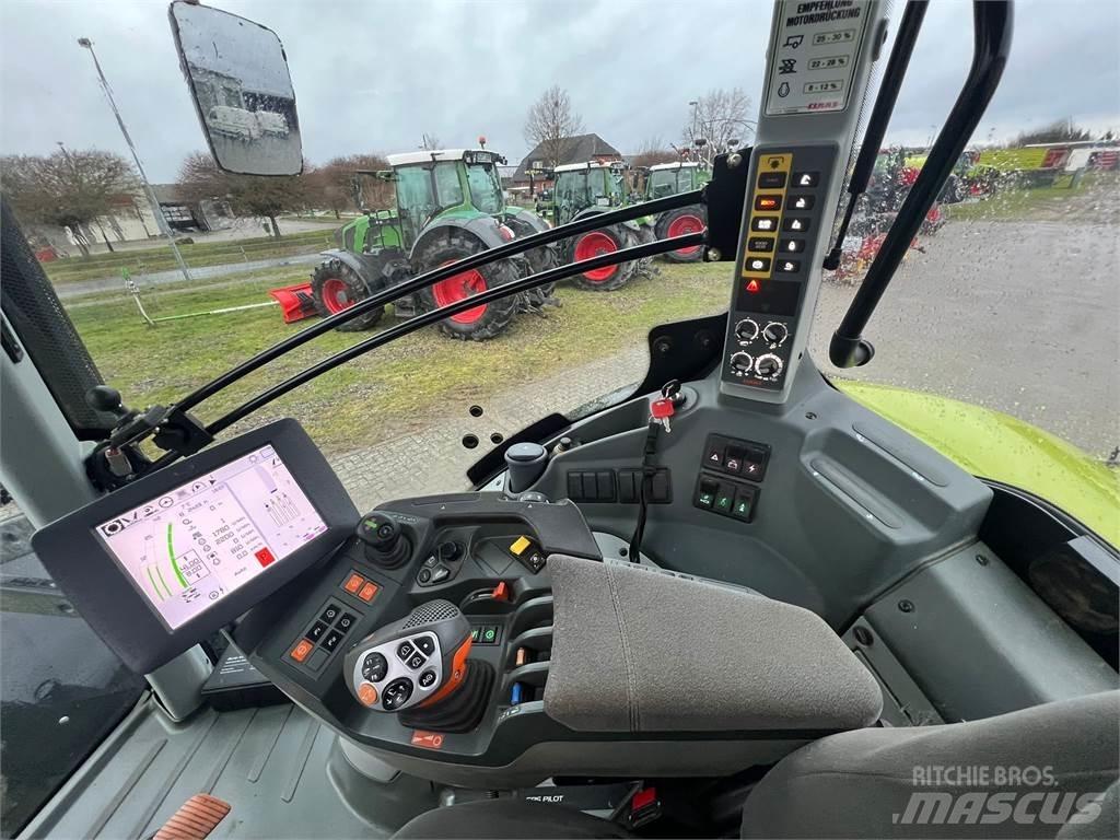 CLAAS Axion 930 Traktorer