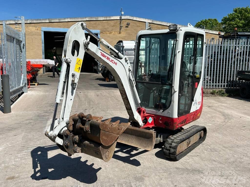 Takeuchi TB 216 Minigrävare < 7t