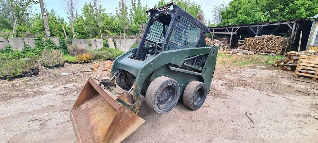 CAT 226 Kompaktlastare