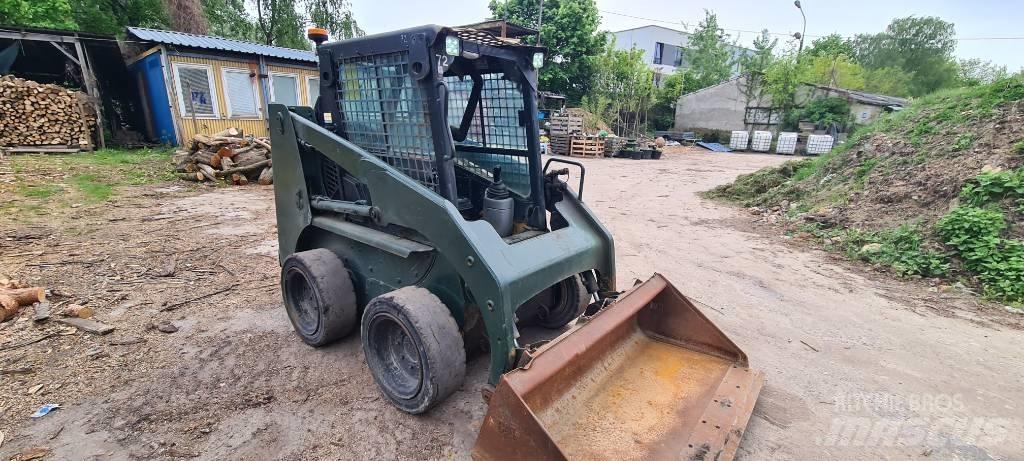 CAT 226 Kompaktlastare