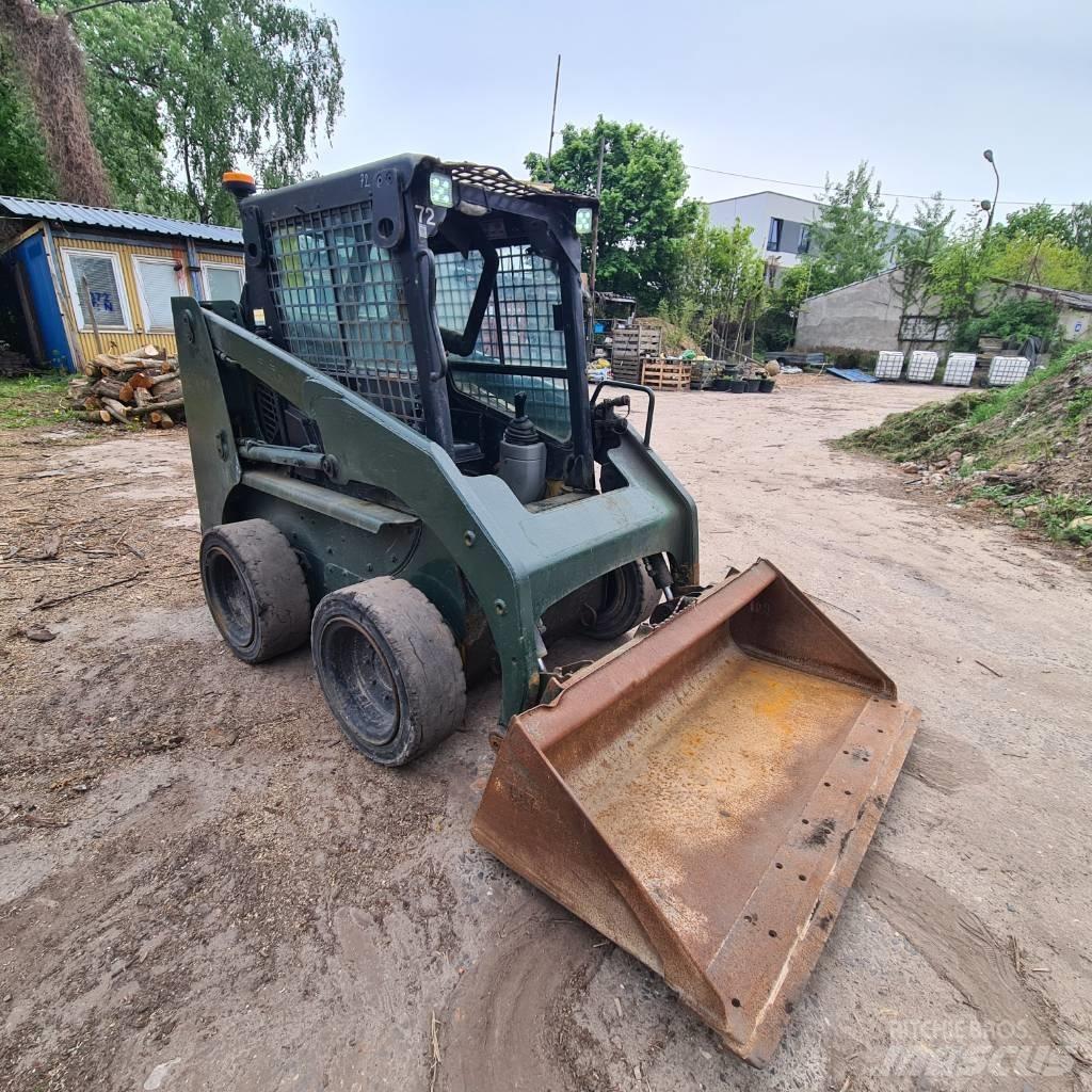 CAT 226 Kompaktlastare