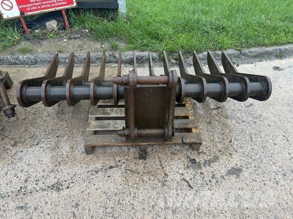 JCB 8080 Entreprenad - Övrigt