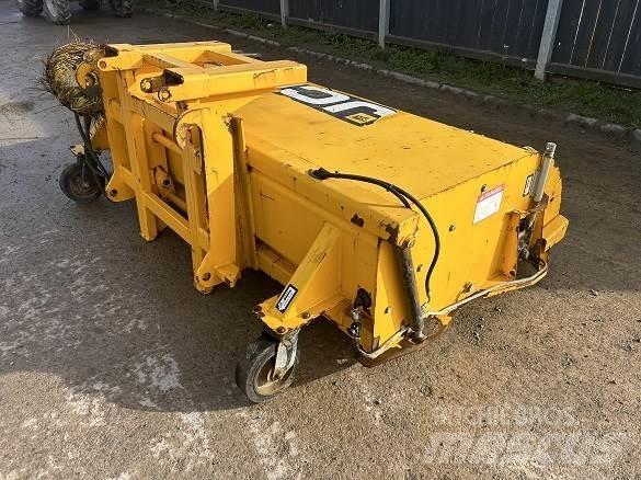 JCB SWEEPER SC240 Entreprenad - Övrigt