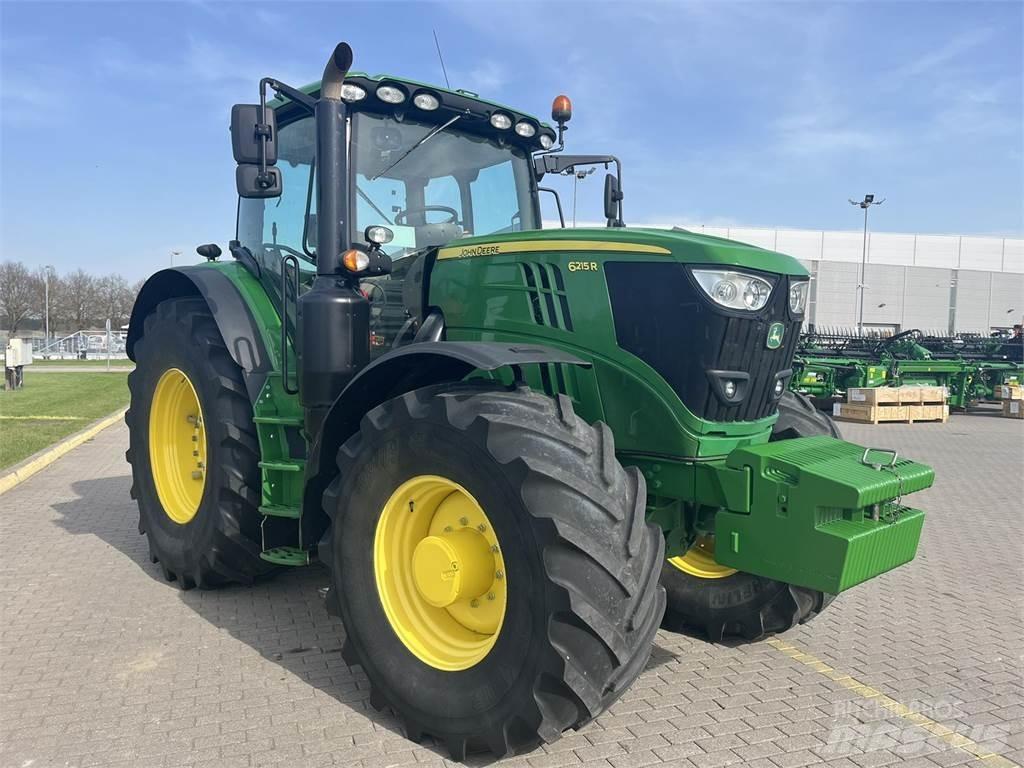John Deere 6215R Traktorer
