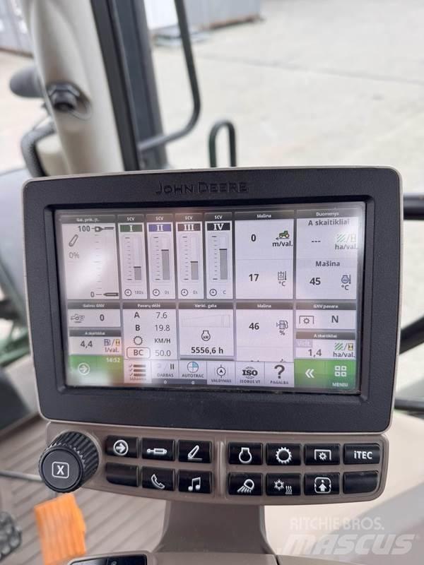John Deere 6215R Traktorer